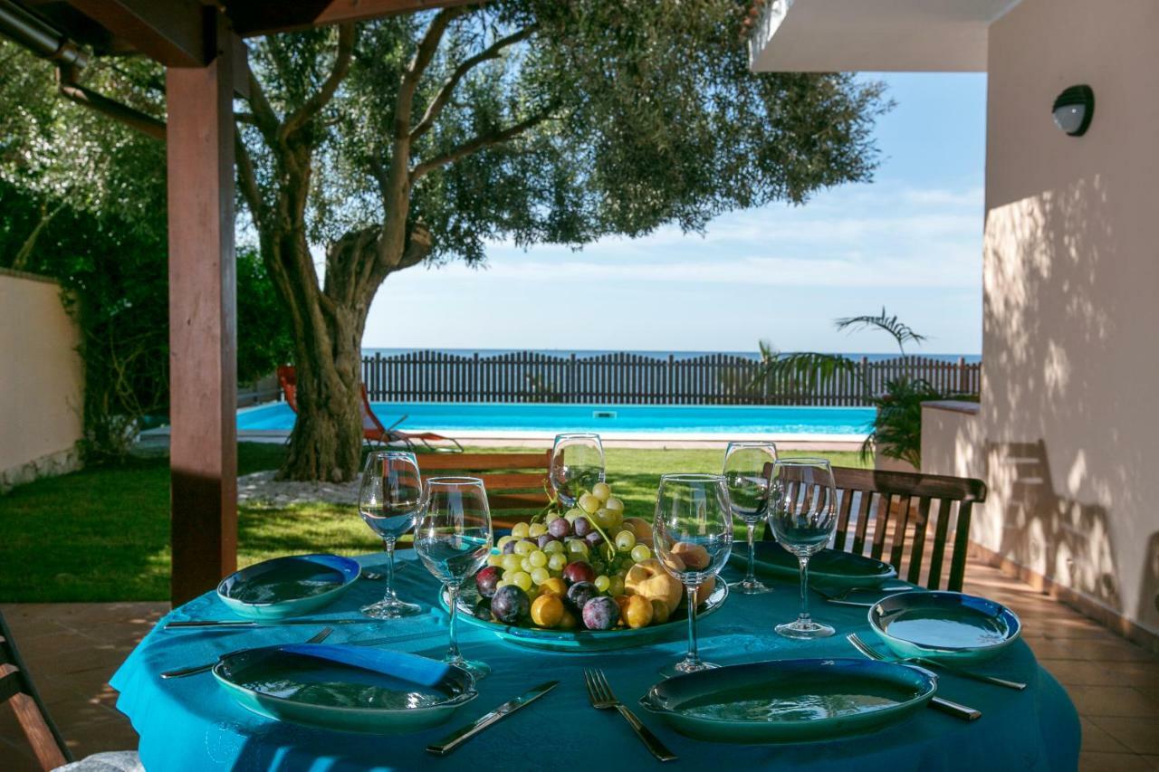 Villa Del Mar Quartu SantʼElena Extérieur photo