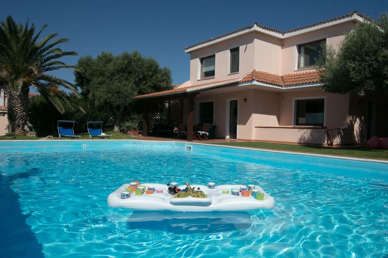 Villa Del Mar Quartu SantʼElena Extérieur photo