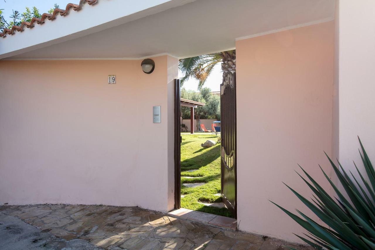 Villa Del Mar Quartu SantʼElena Extérieur photo